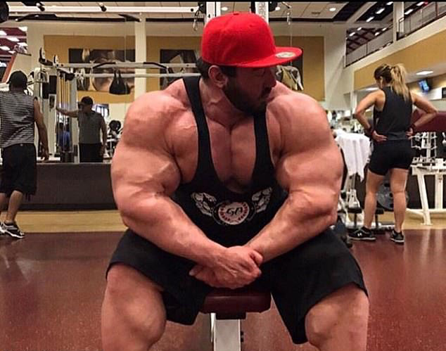 Lực sĩ Mỹ ‘biến hình’ kinh ngạc từ chàng trai 56kg thành Gã khổng lồ 140kg